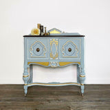 dixie belle table painted with savannah mist chalk paint
