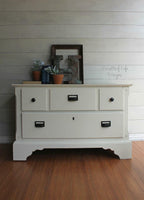 Dixie Belle Buttercream Chalk Paint